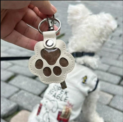 🔥LAST DAY 49% OFF - 🐾Pet Paw Shaped Leather Keychain